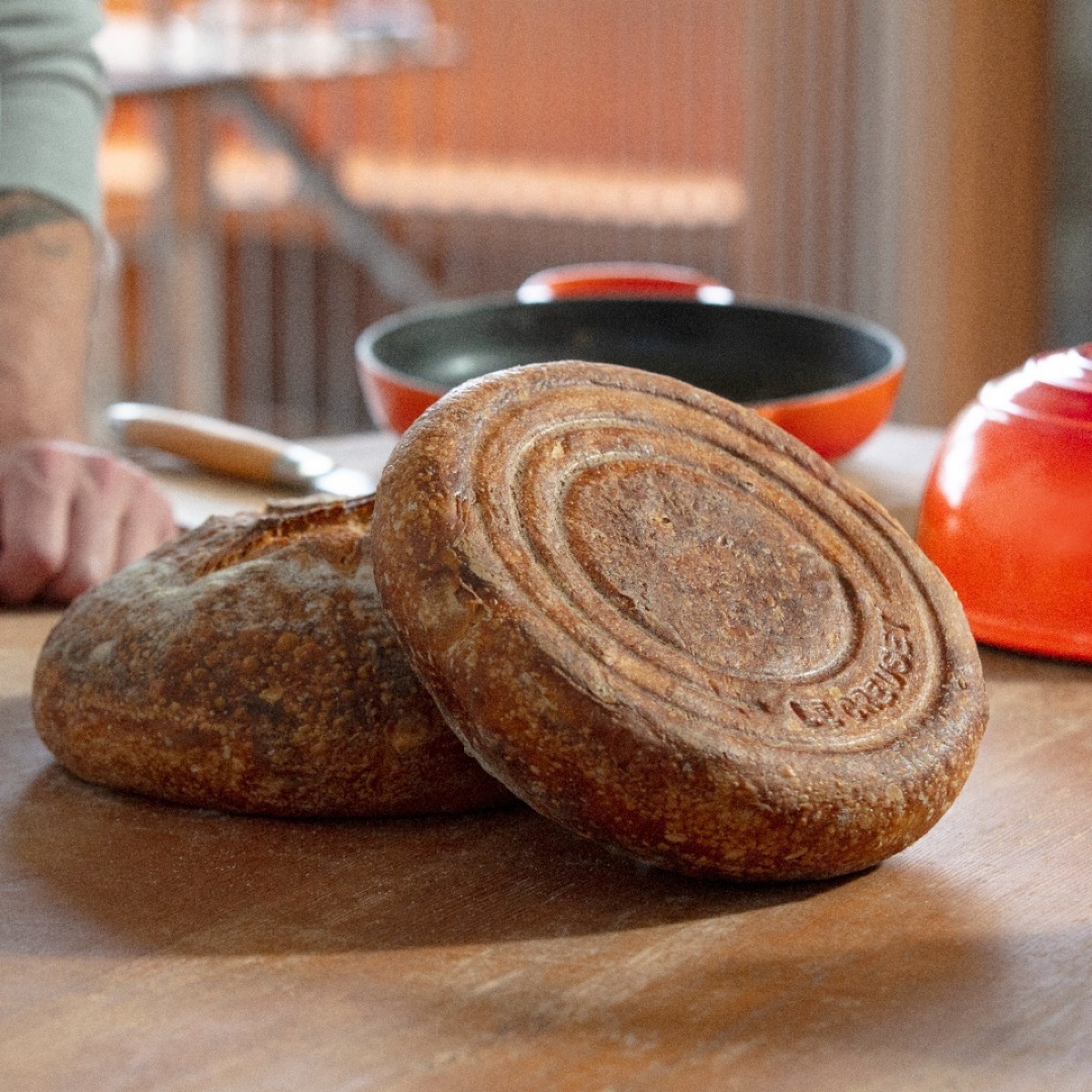 Le Creuset pekač za hleb od livenog gvožđa, 24 cm, 1.6 l
