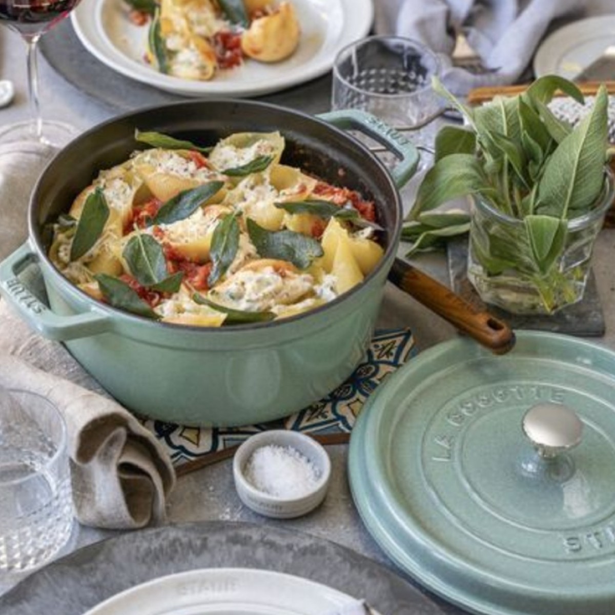 Staub Okrugla Kaserola 6.70L, 28Cm  - 1008704