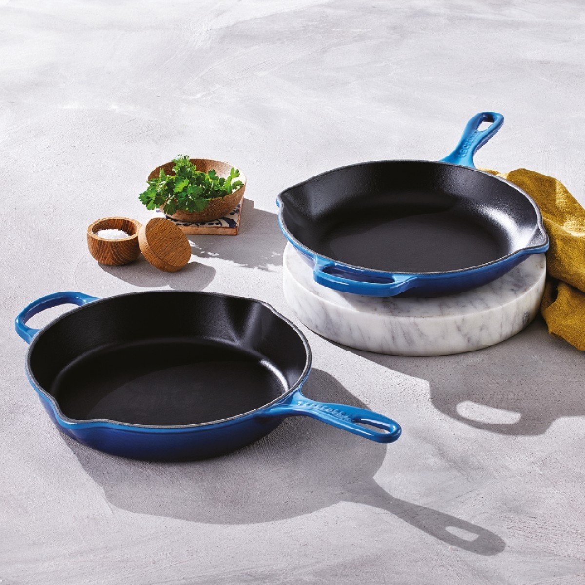 Le Creuset duboki tiganj od livenog gvožđa, 26 cm, 2 l