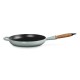 Le Creuset Tiganj Od Livenog Gvožđa Sa Drvenom Drškom, 28 Cm, 2.6 L Le Creuset Tiganj Od Livenog Gvožđa Sa Drvenom Drškom, 28 Cm, 2.6 L