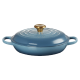 Le Creuset okrugla plitka kaserola od livenog gvožđa sa dugmetom u boji zlata, 30 cm, 3.5 l Le Creuset okrugla plitka kaserola od livenog gvožđa sa dugmetom u boji zlata, 30cm, 3.5 l