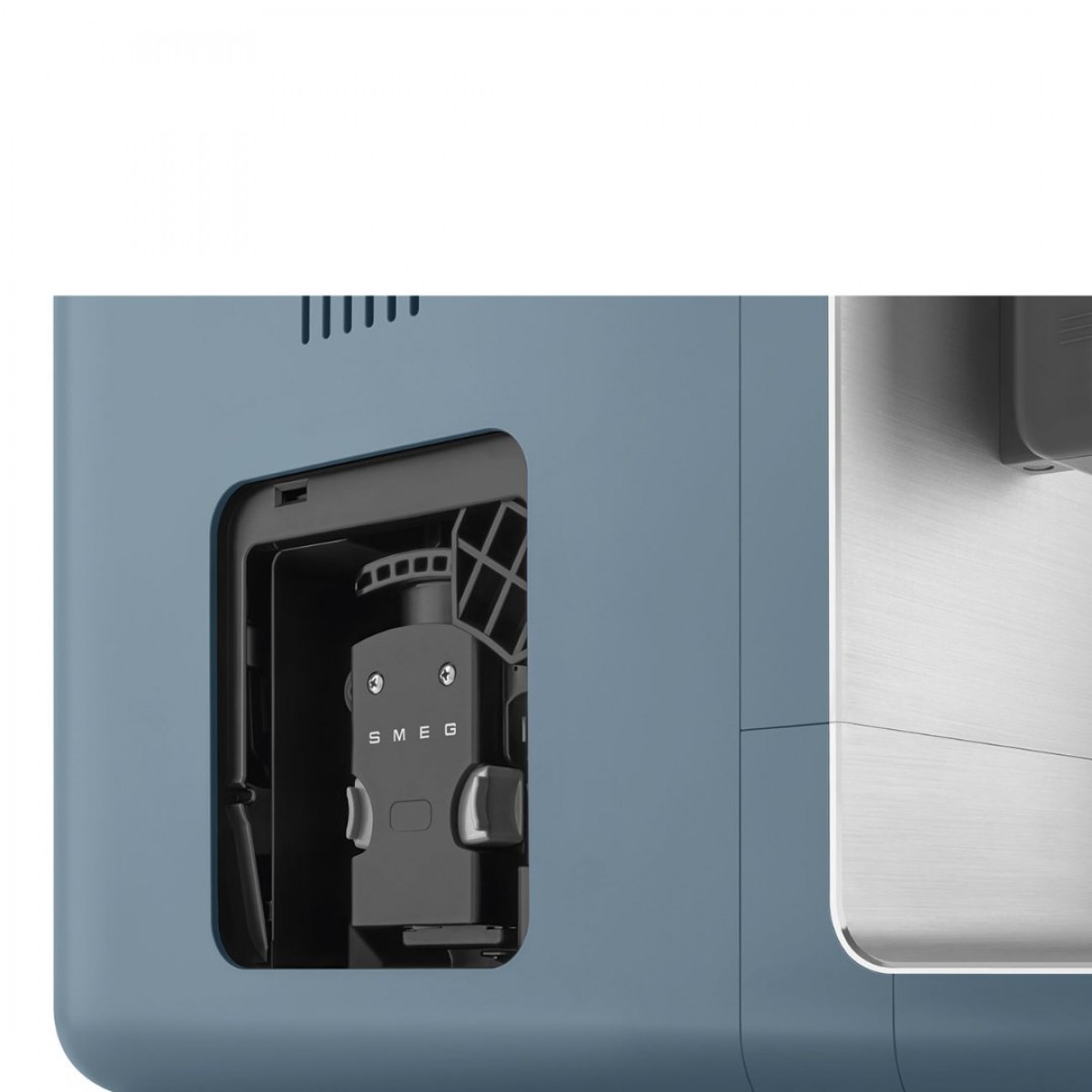 Smeg Bcc13Sbmeu Automatski Aparat Za Espresso Sistemom Za Mleko