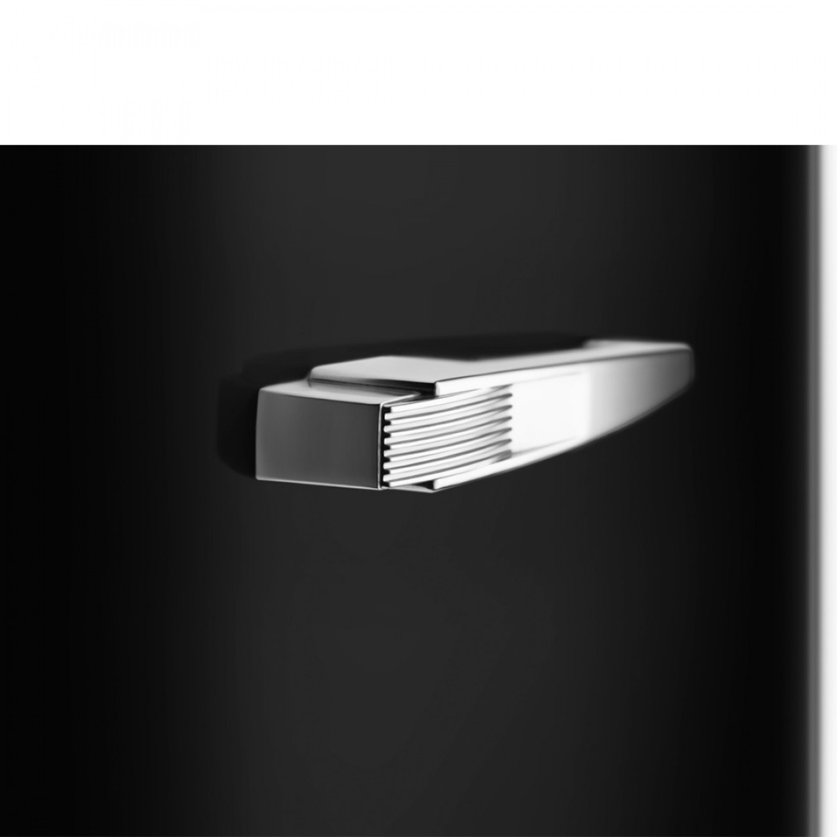 Smeg FAB28RDBLM6 frižider Smeg FAB28RDBLM6 frižider