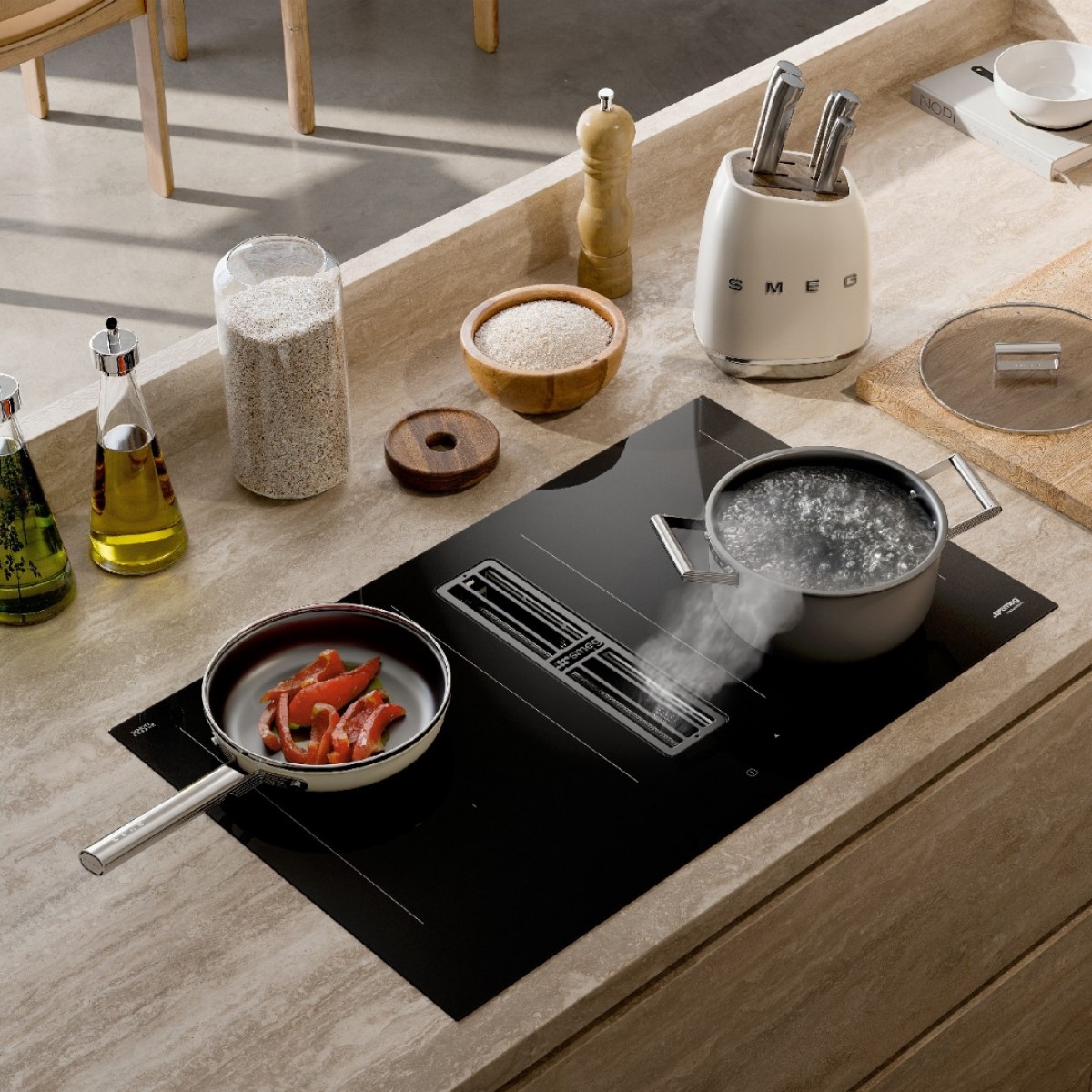 Smeg Csf2412Crm Šerpa Sa Staklenim Poklopcem, 24Cm