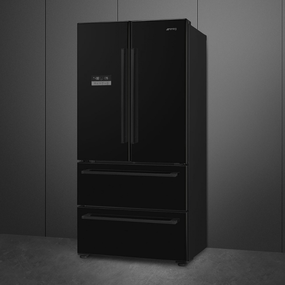 Smeg FQ55FNDE kombinovani frižider 