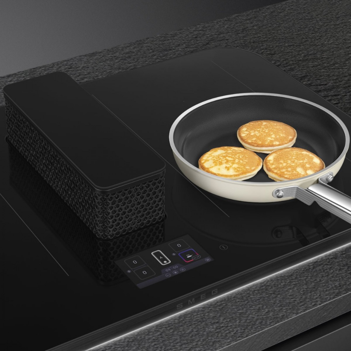 Smeg Hhsl7845Mb Indukciona Ploča Sa Integrisanim Aspiratorom