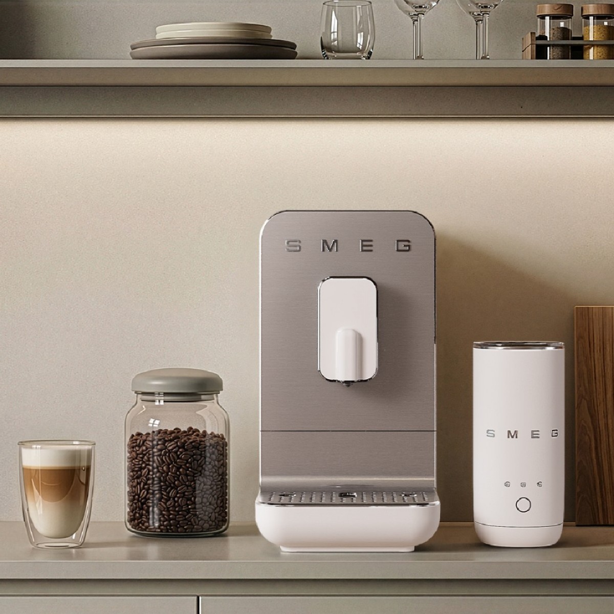Smeg Mff02Whmeu Aparat Za Pravljenje Mlečne Pene Smeg Mff02Whmeu Aparat Za Pravljenje Mlečne Pene