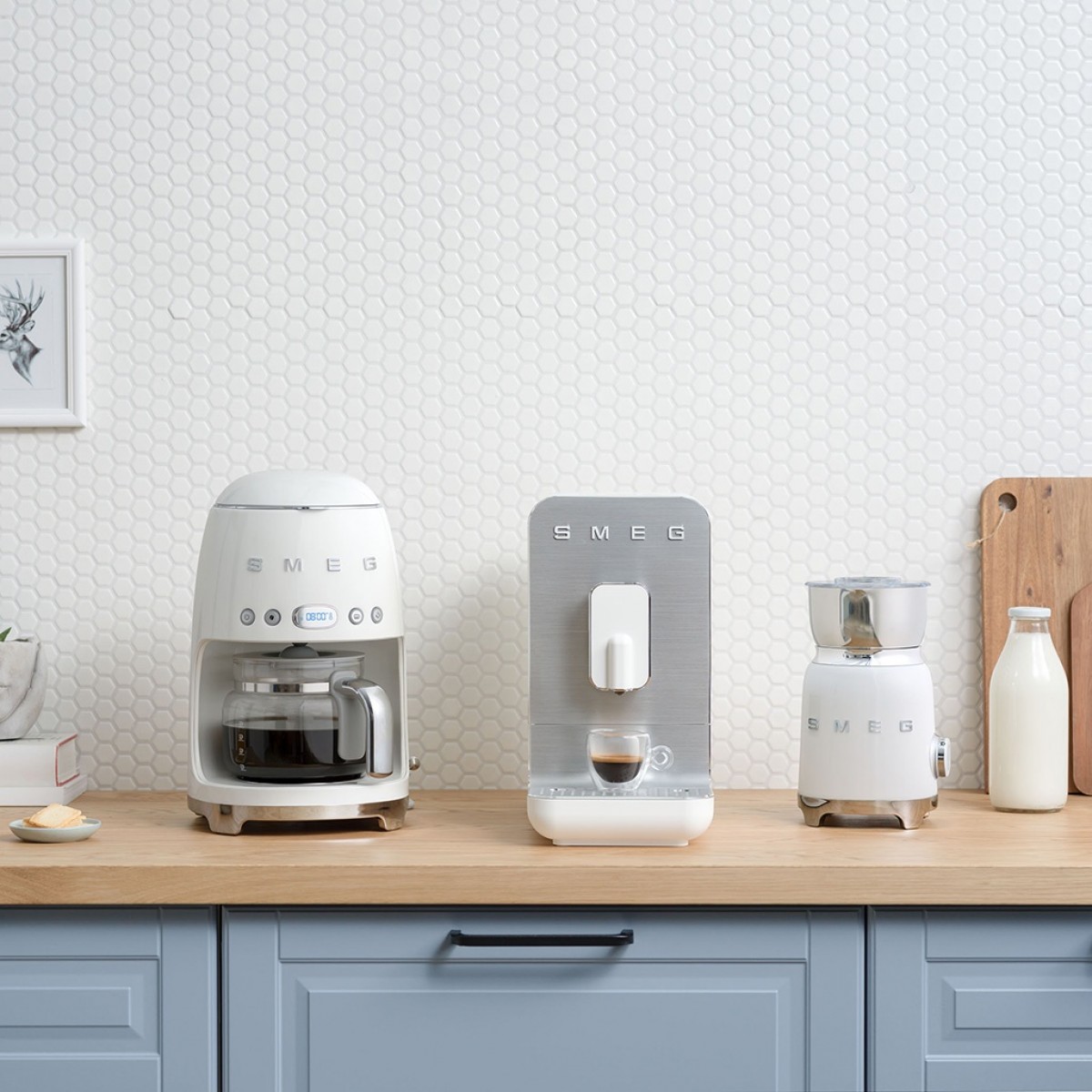 Smeg Mff11Wheu Aparat Za Pravljenje Mlečne Pene Smeg Mff11Wheu Aparat Za Pravljenje Mlečne Pene